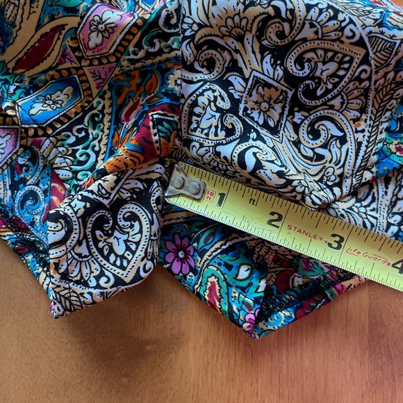 Halter Romper Paisley Print Size 6. High Waisted Elastic Waistband Detail. NWOT - Picture 10 of 10